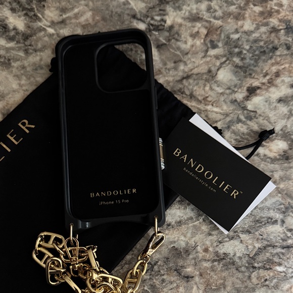 Bandolier Isla MagSafe ivory and Gold Phone Case with Chain. iPhone 15 pro - Picture 2 of 4